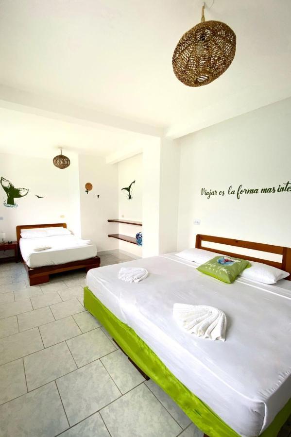 Whale House Hotel Puerto López Eksteriør bilde