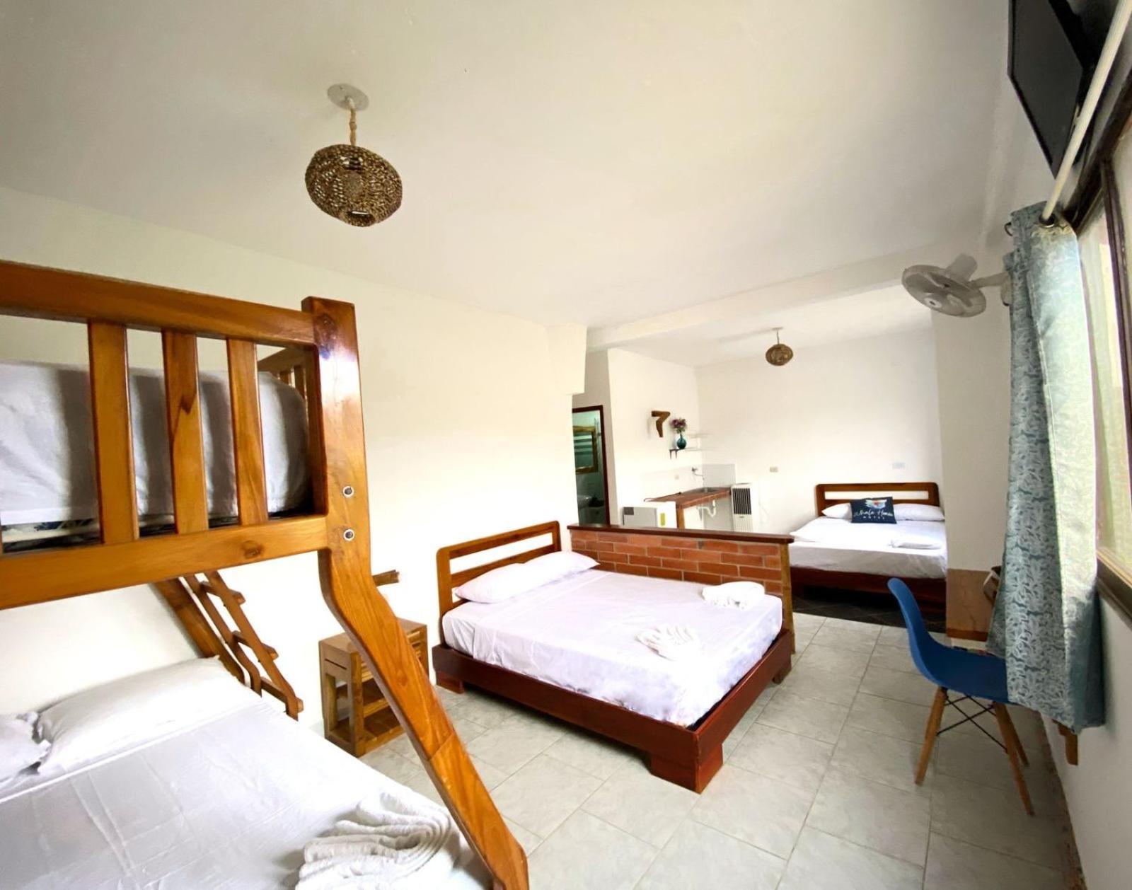 Whale House Hotel Puerto López Rom bilde